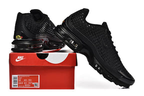 Tênis Air Max Plus 7 Triple Black