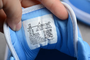 Tênis Jordan 1 Low UNC