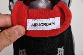 Tênis Air Jordan 4 Bred