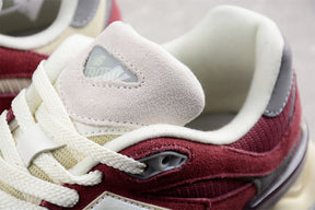 Tênis New Balance 9060 Washed Burgundy