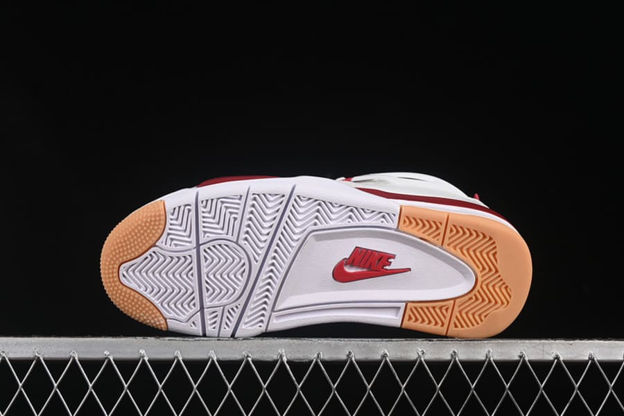 Tênis Air Jordan 4 Retro x Nike SB Varsity Red