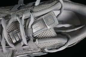 Tênis New Balance 1906A Concrete Silver Metallic