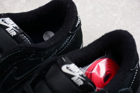 Tênis Air Jordan 1 Low x Travis Scott OG Triple Black