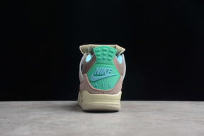 Tênis Air Jordan 4 Union LA Taupe Haze