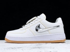 Tênis Nike Air Force 1 x Travis Scott Low Sail