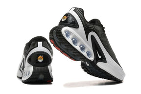 Tênis Nike Air Max DN Black White