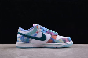 Tênis Nike SB Dunk Low Futura Laboratories Bleached Aqua