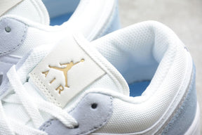Tênis Jordan 1 Low Paris