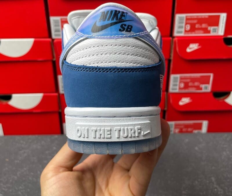 Tênis Nike Dunk Low Born x Raised