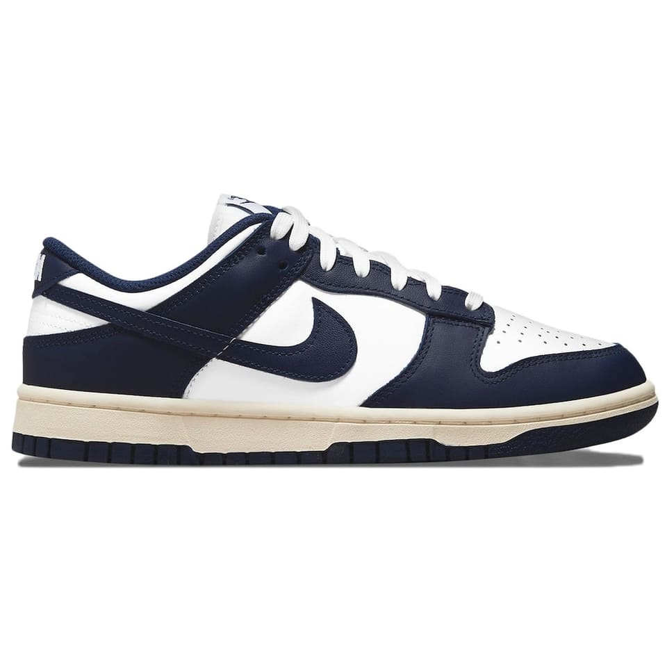 Tênis Nike Dunk Low Vintage Navy