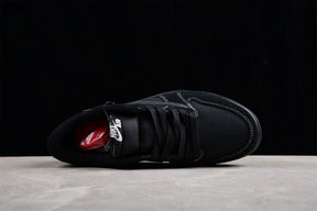 Tênis Air Jordan 1 Low x Travis Scott OG Triple Black