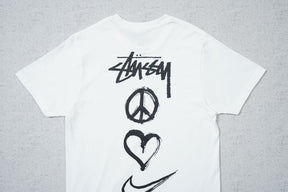 Camiseta Nike x Stussy Peace Love Swoosh
