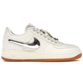 Tênis Nike Air Force 1 x Travis Scott Low Sail