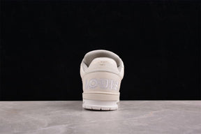 Tênis Louis Vuitton Trainer Monogram Flower Beige