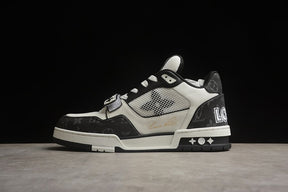 Tênis Louis Vuitton Trainer Black White