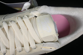 Tênis Nike Air Force 1 Low Coconut Milk Playful Pink