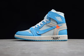 Tênis Air Jordan 1 High x Off-White UNC