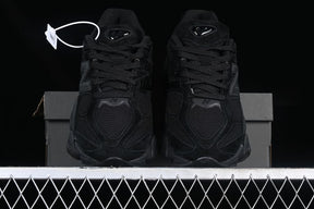 Tênis New Balance 9060 Triple Black