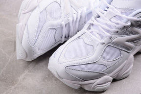 Tênis New Balance 9060 Triple White