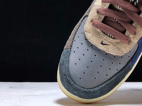 Tênis Nike Air Force 1 x Travis Scott Cactus Jack