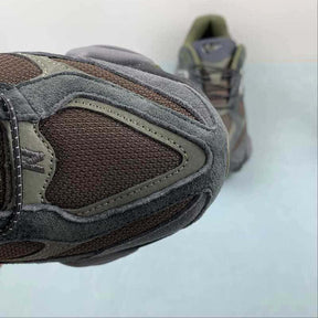 Tênis New Balance 9060 Blacktop
