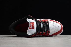 Tênis Nike SB Dunk Low Chicago