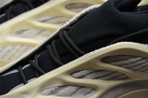 Tênis Adidas Yeezy 700 V3 Azael