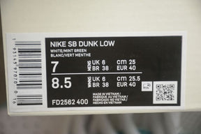 Tênis Nike SB Dunk Low Turbo Green x April Skateboards