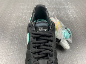Tênis Nike Air Force 1 Tiffany & Co.