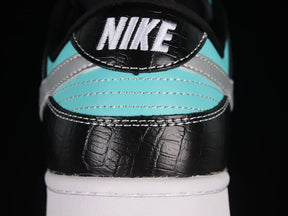 Tênis Nike Dunk Low Diamond Supply Co.