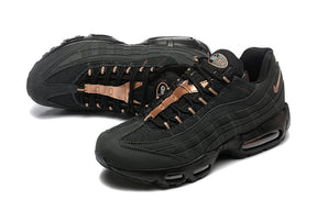 Tênis Nike Air Max 95 x Syna World