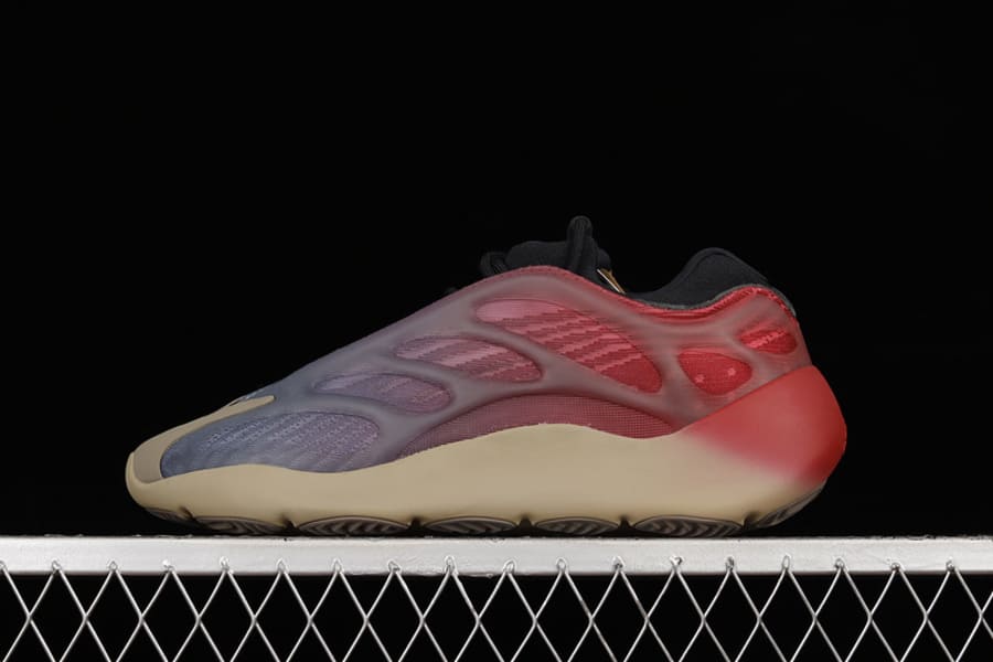 Tênis Adidas Yeezy 700 V3 Fade Carbon