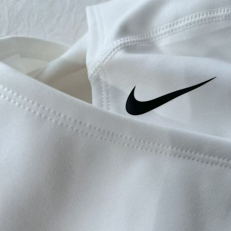 Balaclava Nike Pro Therma Hyperwarm Branca