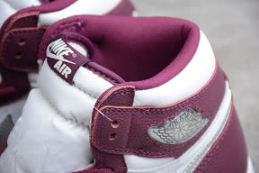 Tênis Air Jordan 1 High OG Bordeaux