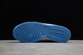 Tênis Nike Dunk Low Coast