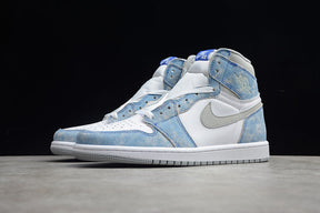 Tênis Air Jordan 1 High Hyper Royal