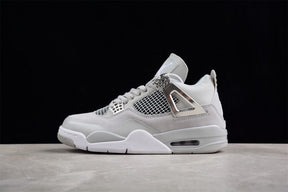 Tênis Air Jordan 4 Frozen Moments